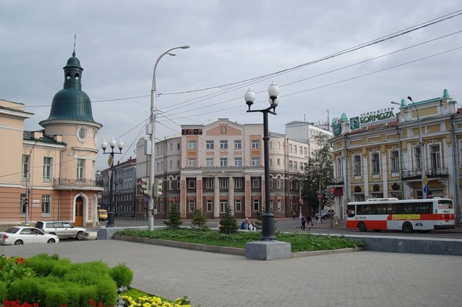 Пересечение улиц Ленина и Карла Маркса в Иркутске