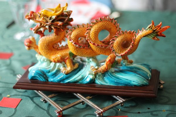 Китайский дракон статуэтка